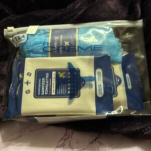 the Creme travel bag